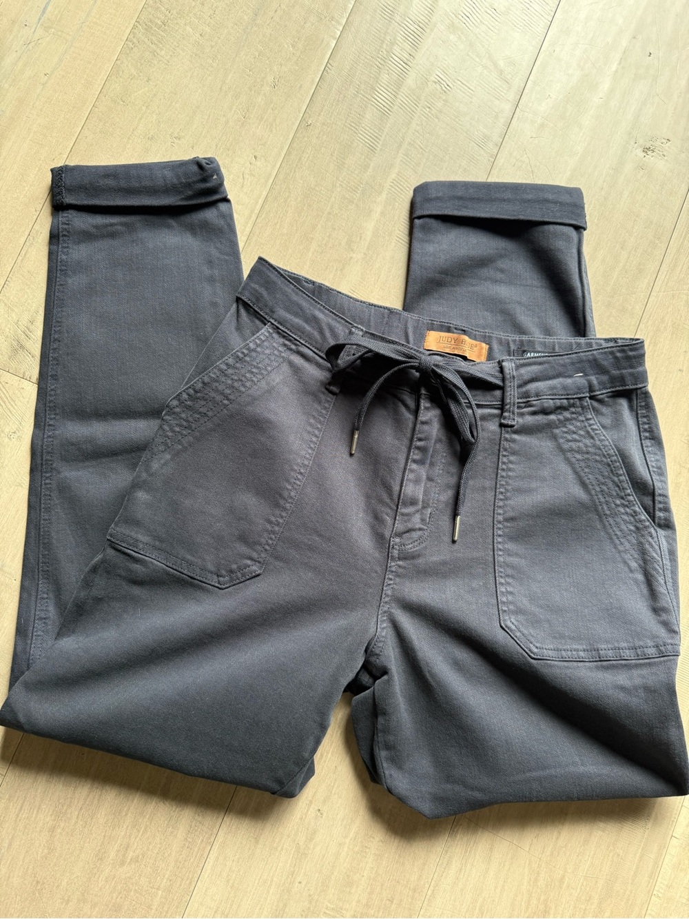 NWOT Judy Blues Drawstring Twill Pants in Charcoal (133)